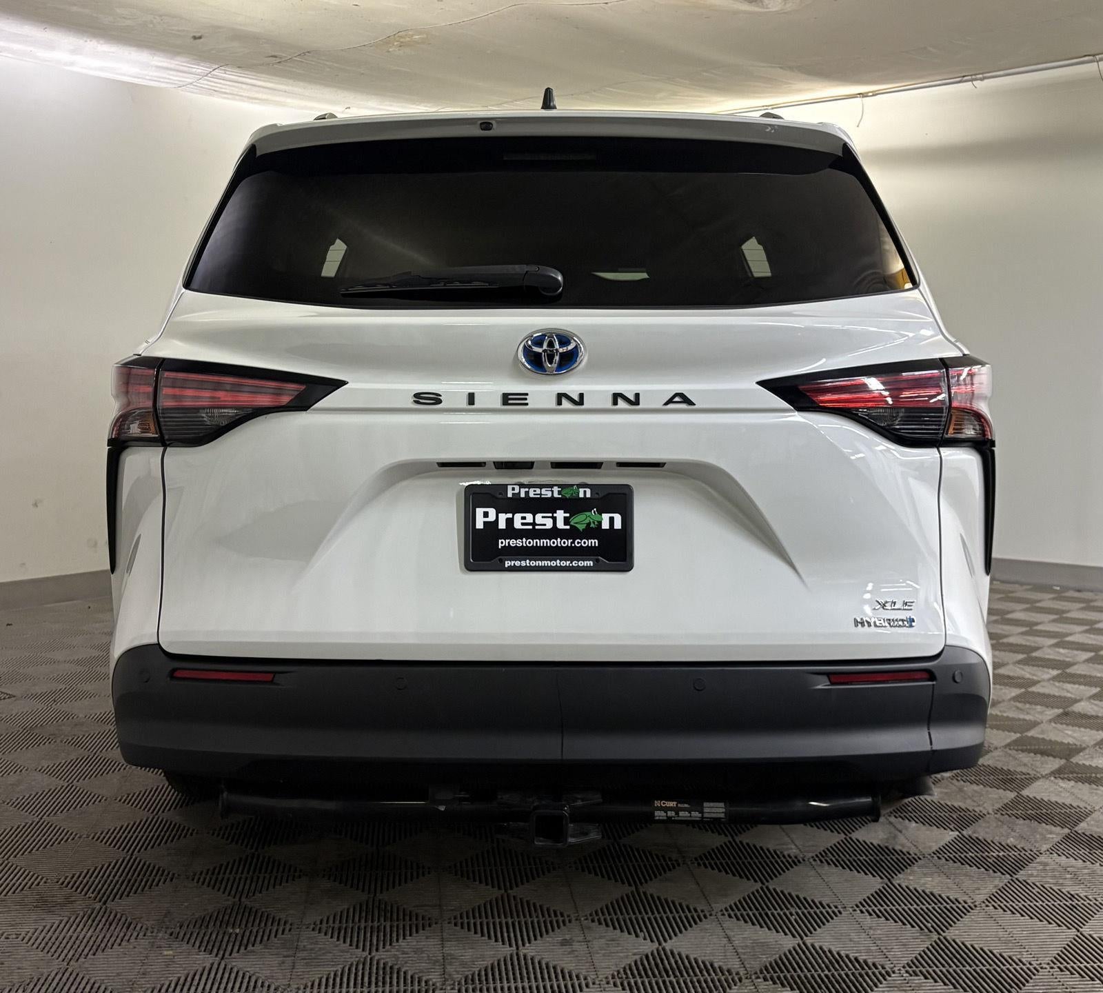 2021 Toyota SIENNA XLE XLE