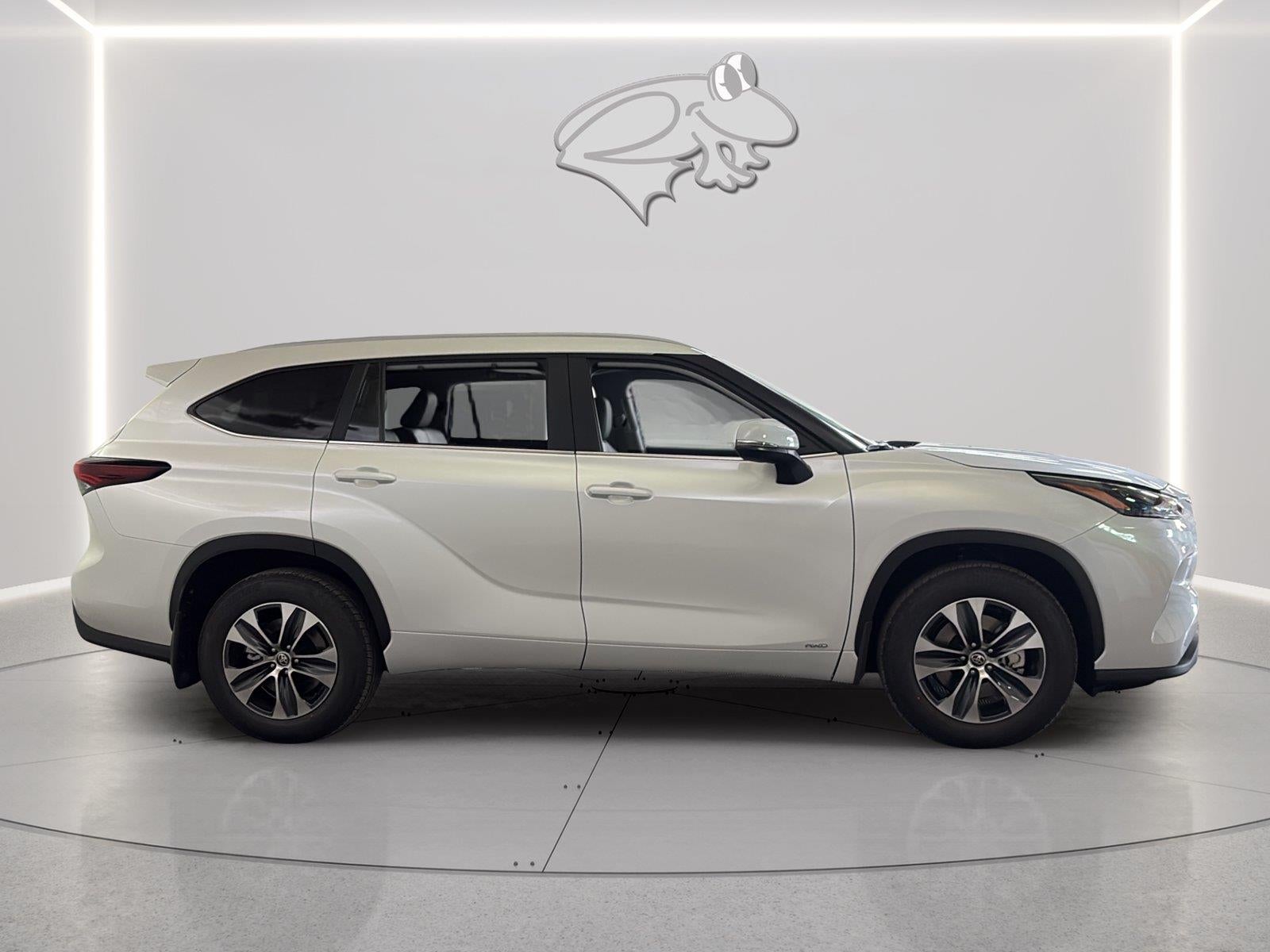2026 Toyota Highlander Hybrid Hybrid XLE