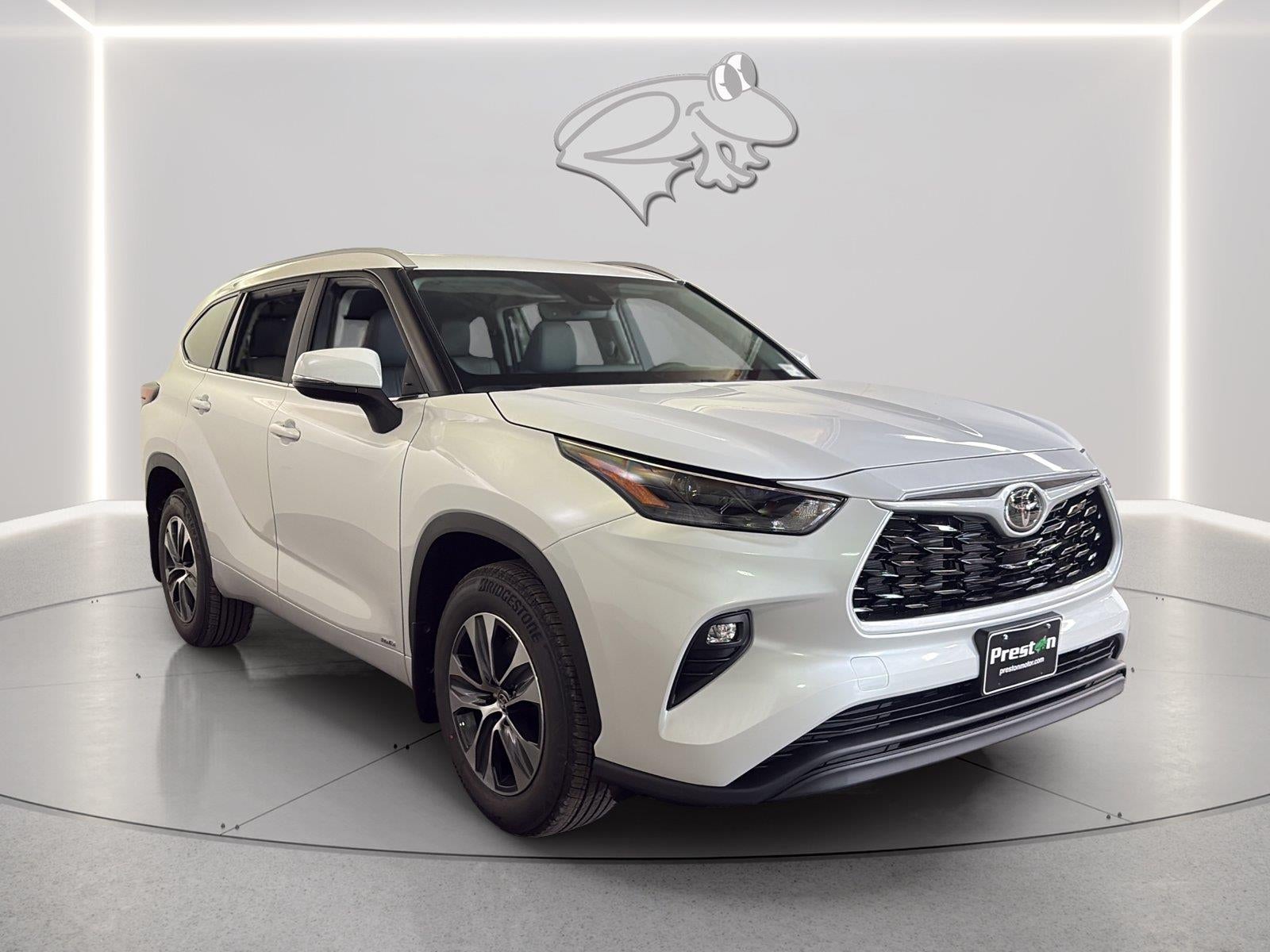 2026 Toyota Highlander Hybrid Hybrid XLE