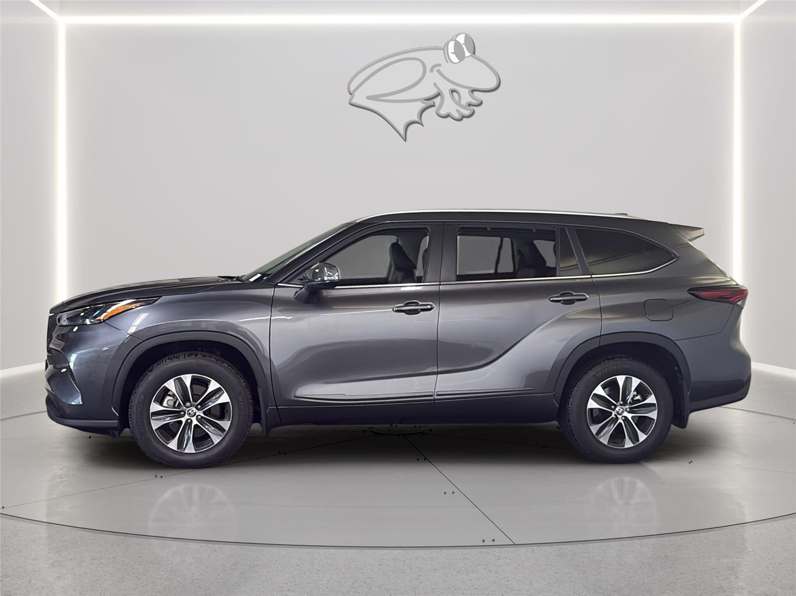 2025 Toyota Highlander XLE