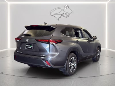 2025 Toyota Highlander XLE