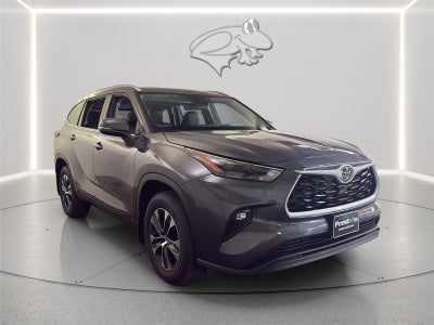 2025 Toyota Highlander XLE