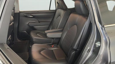 2025 Toyota Highlander XLE
