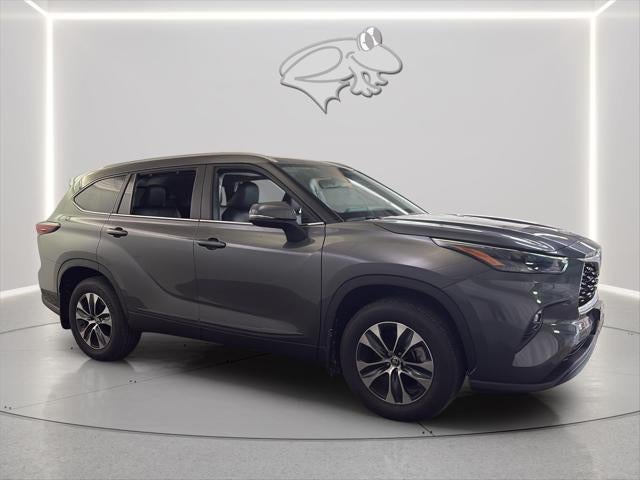 2025 Toyota Highlander XLE