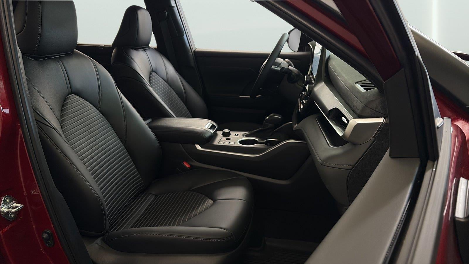 2026 Toyota Highlander XSE