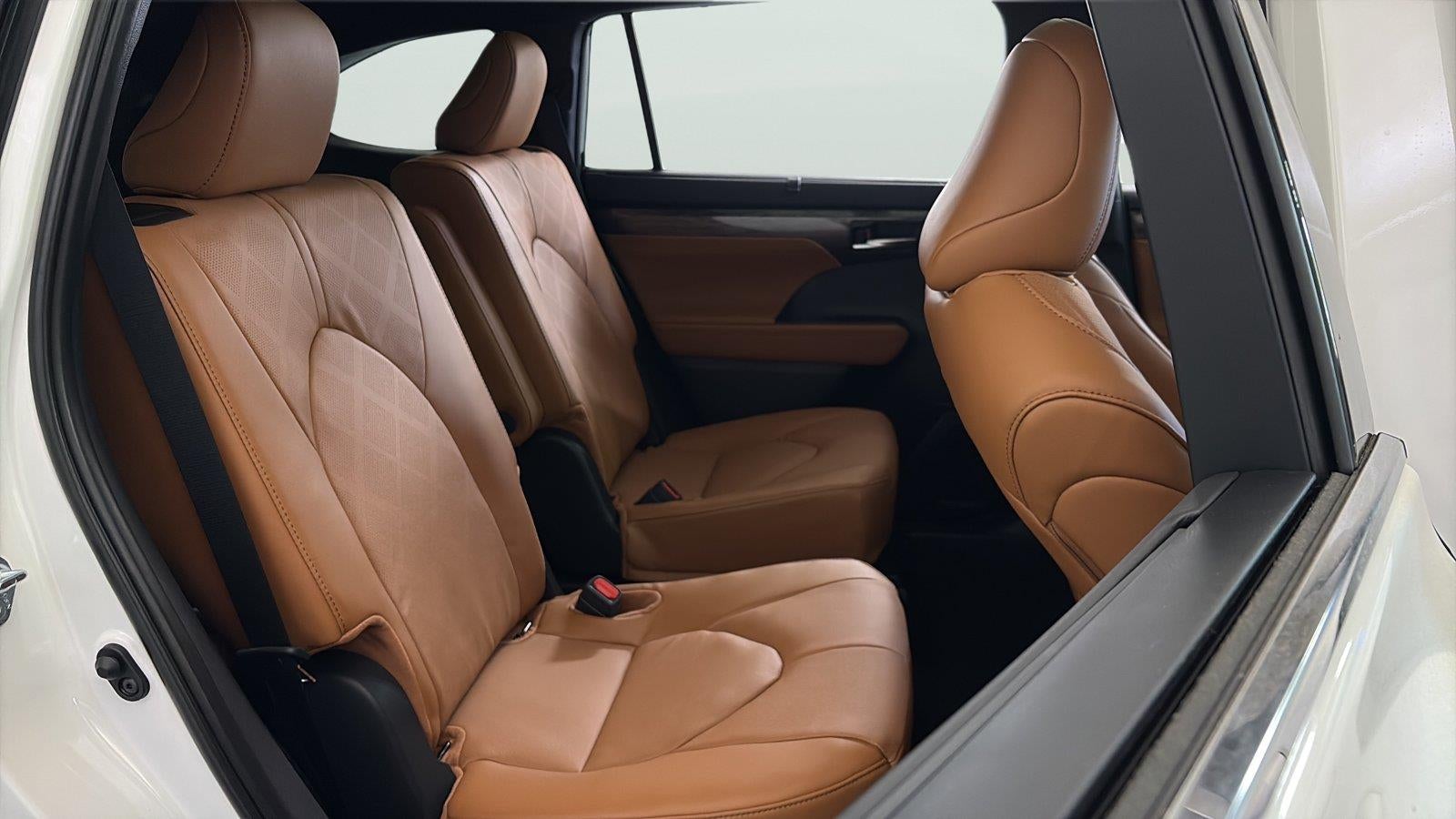 2026 Toyota Highlander Platinum