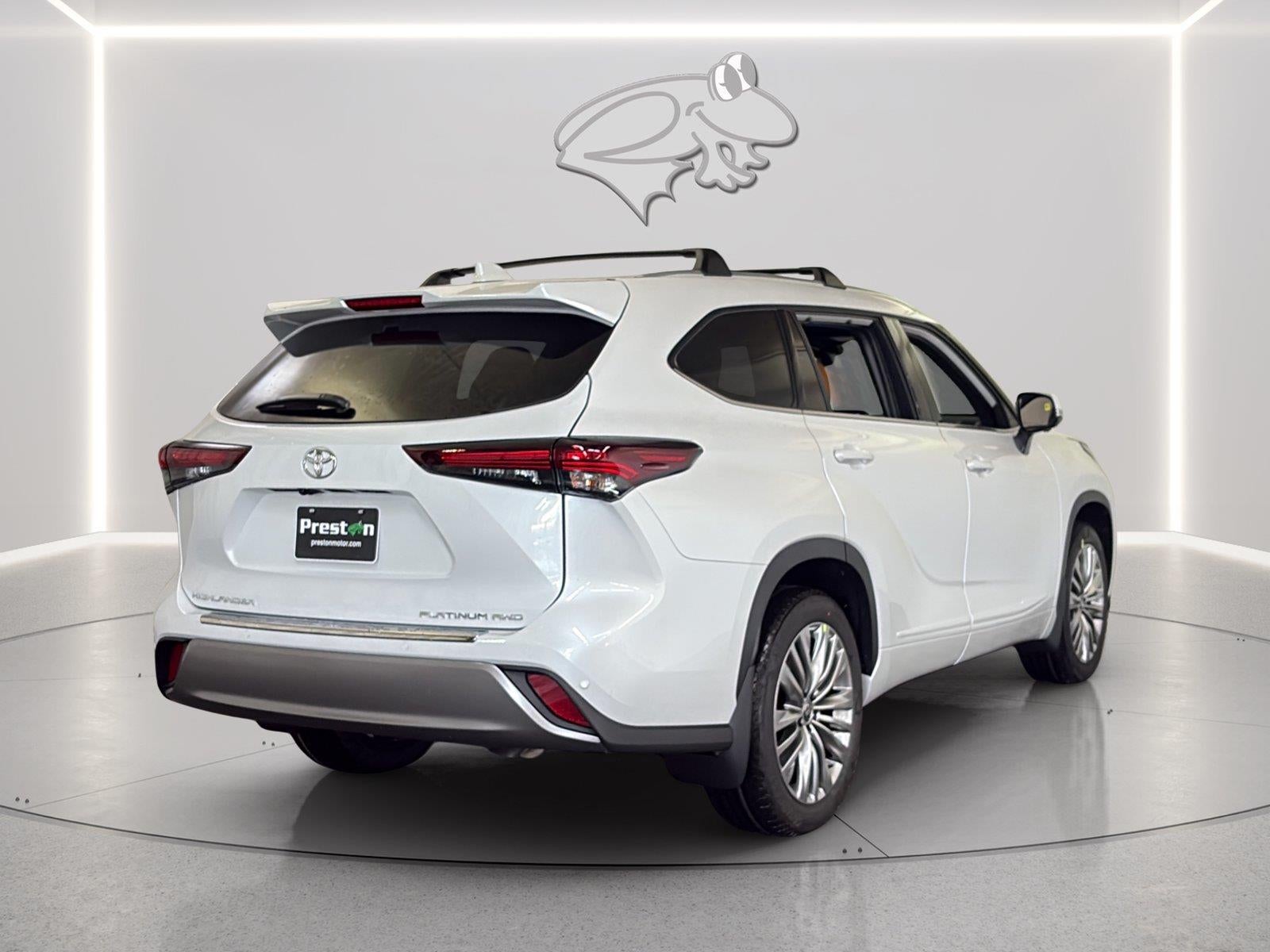 2026 Toyota Highlander Platinum