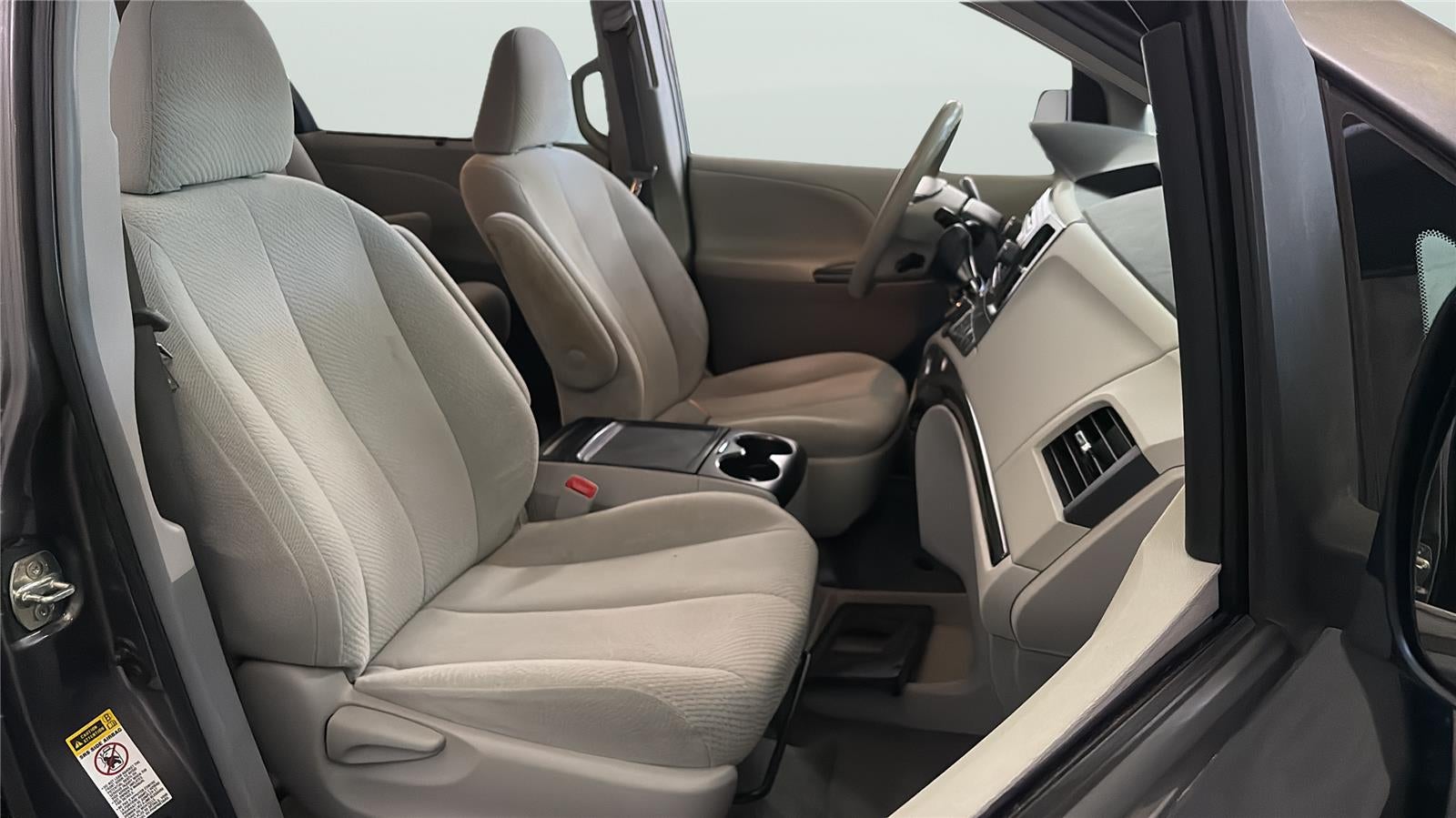 2014 Toyota SIENNA LE 3.5L LE AAS