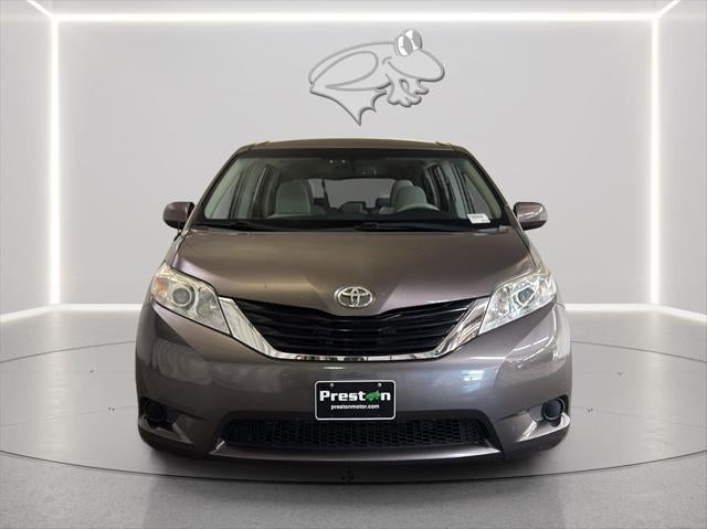 2014 Toyota SIENNA LE 3.5L LE AAS