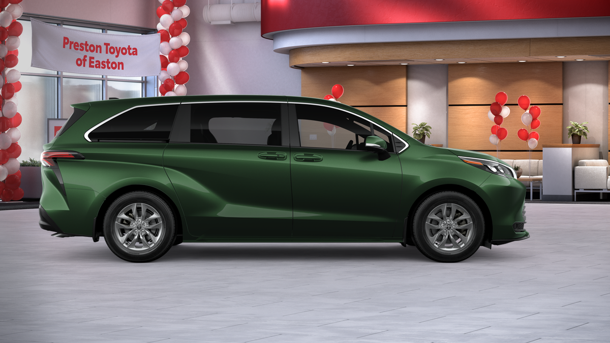 2026 Toyota Sienna LE