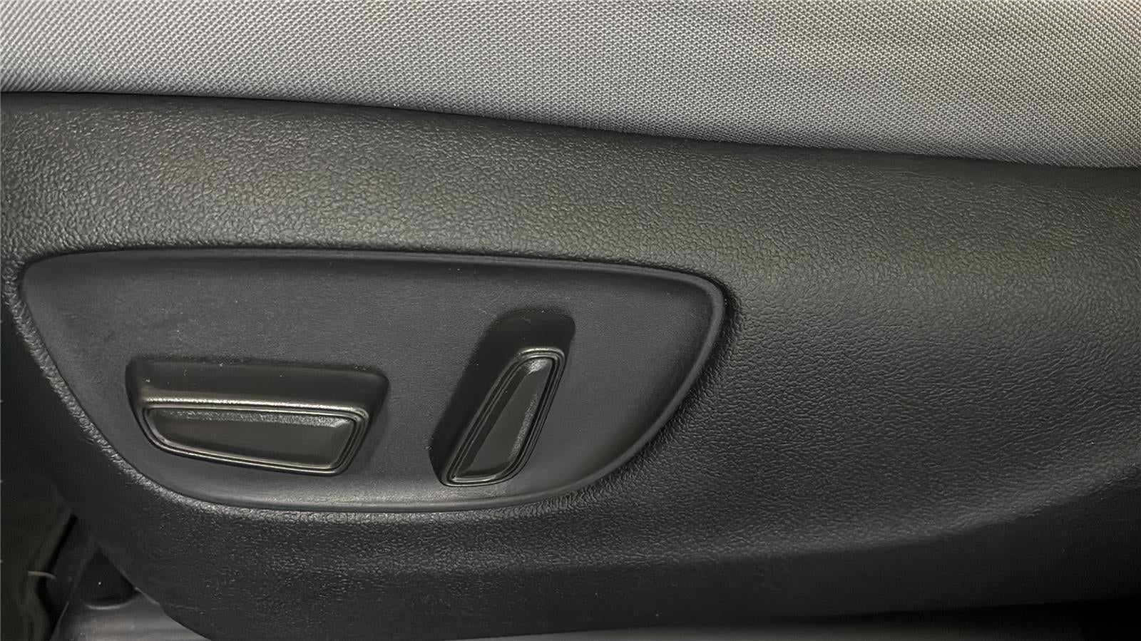 2025 Toyota Sienna LE 8-Passenger