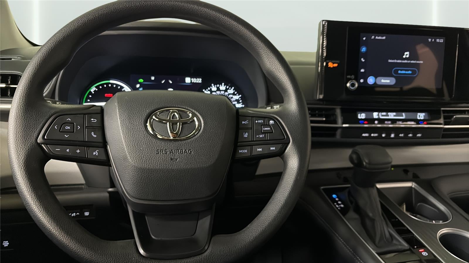 2025 Toyota Sienna LE 8-Passenger