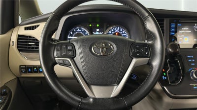 2016 Toyota Sienna XLE 8-Passenger