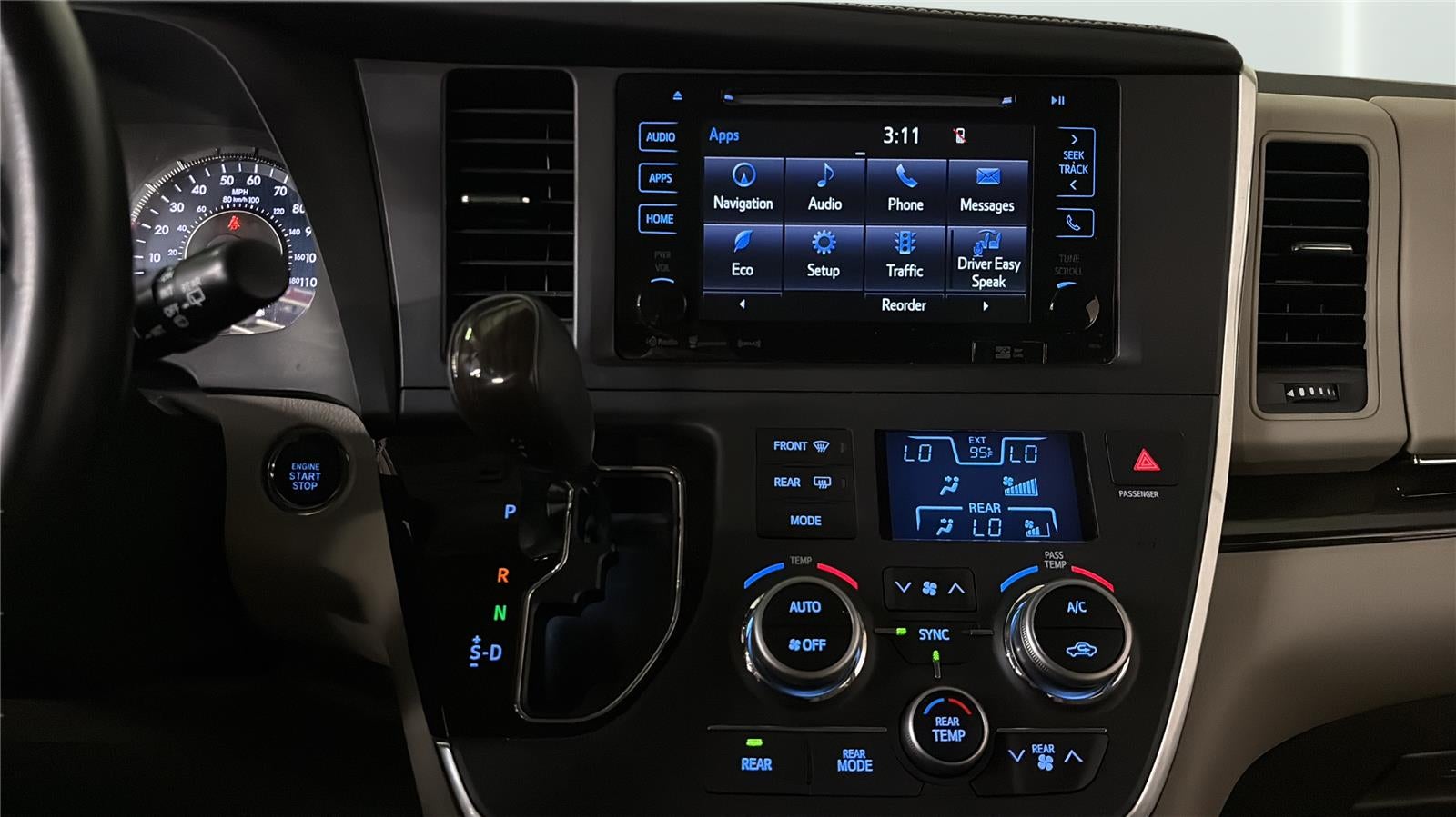 2016 Toyota Sienna XLE 8-Passenger