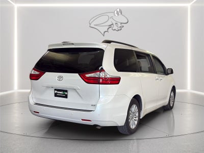 2016 Toyota Sienna XLE 8-Passenger