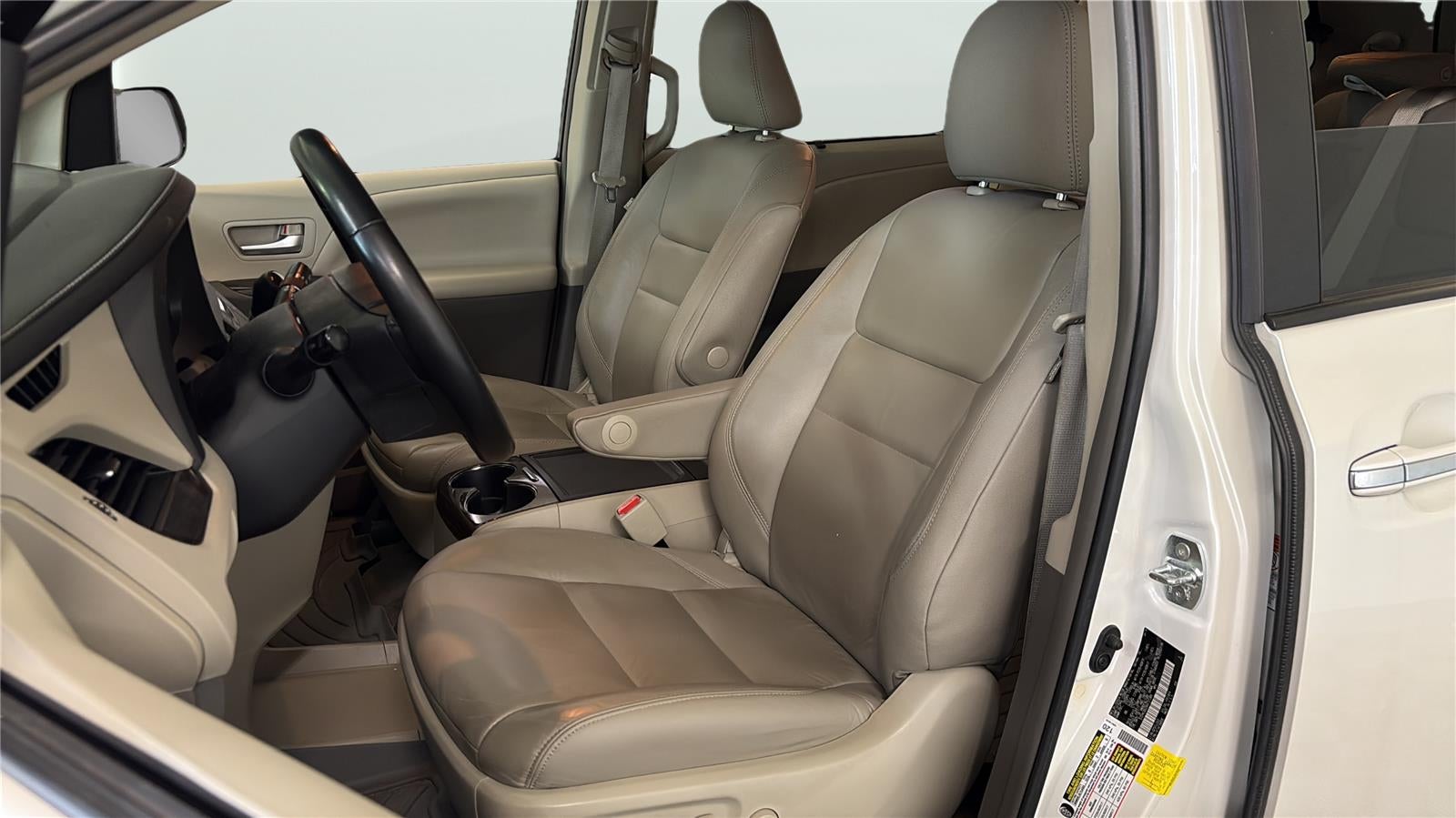 2016 Toyota Sienna XLE 8-Passenger