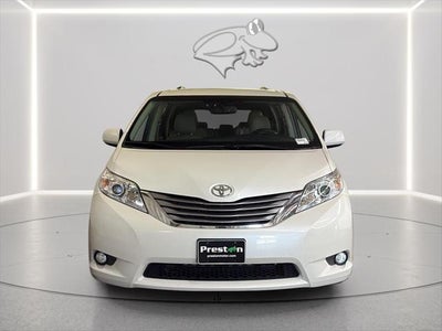 2016 Toyota Sienna XLE 8-Passenger