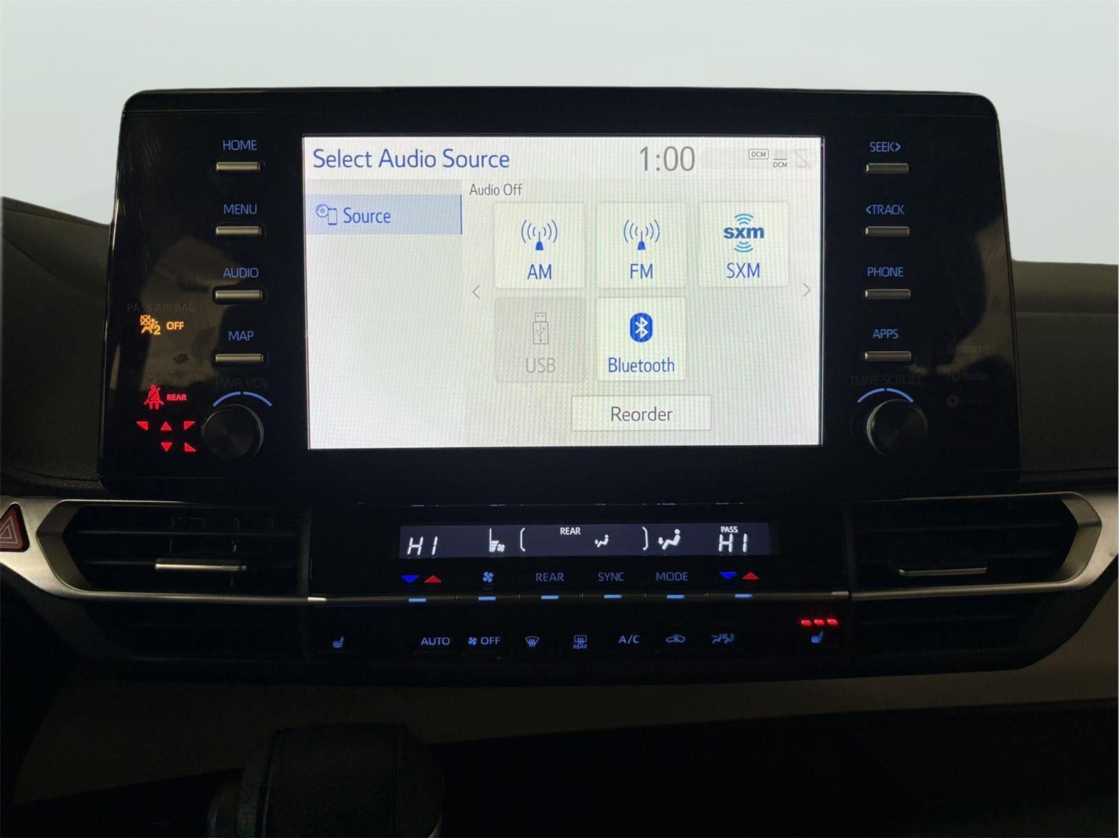 2022 Toyota SIENNA XLE XLE 8-Passenger