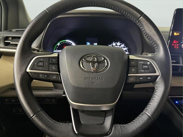 2022 Toyota SIENNA XLE XLE 8-Passenger