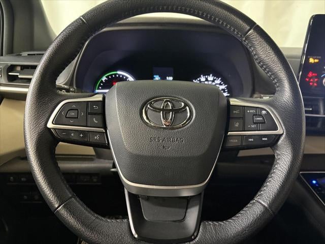 2022 Toyota SIENNA XLE XLE 8-Passenger