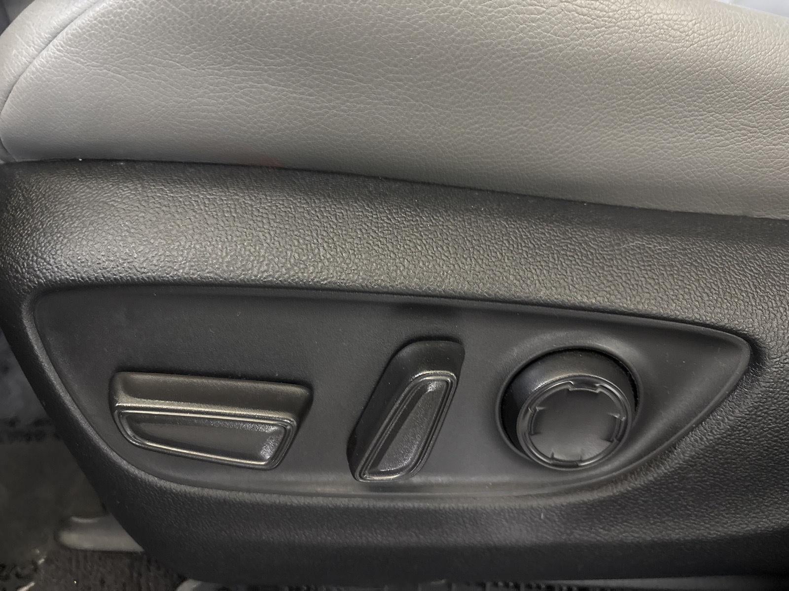 2024 Toyota SIENNA XLE XLE 8-Passenger