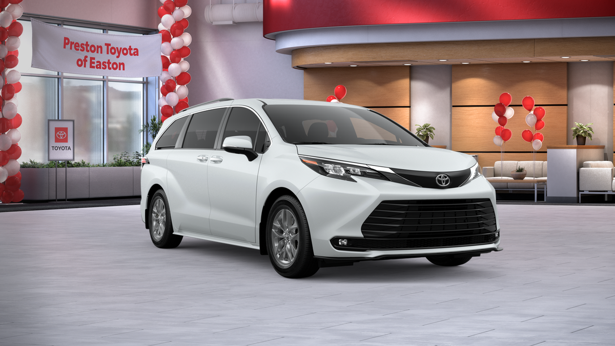 2026 Toyota Sienna XLE