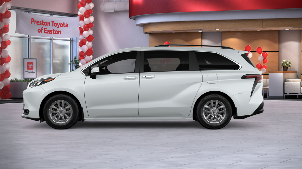 2026 Toyota Sienna XLE