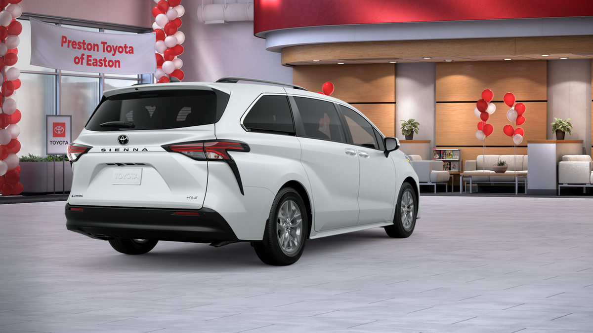2026 Toyota Sienna XLE