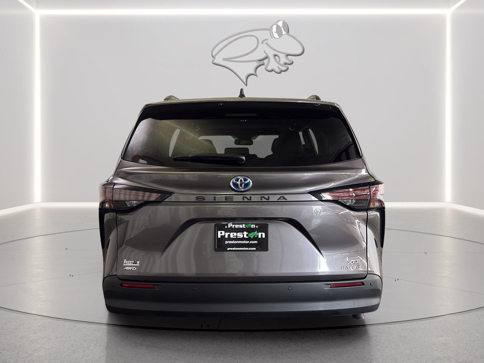 2024 Toyota Sienna XLE