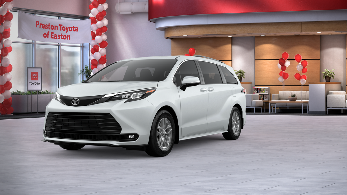2026 Toyota Sienna XLE