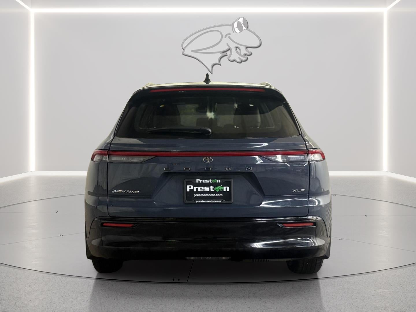 2025 Toyota CROWN SIGNIA XLE