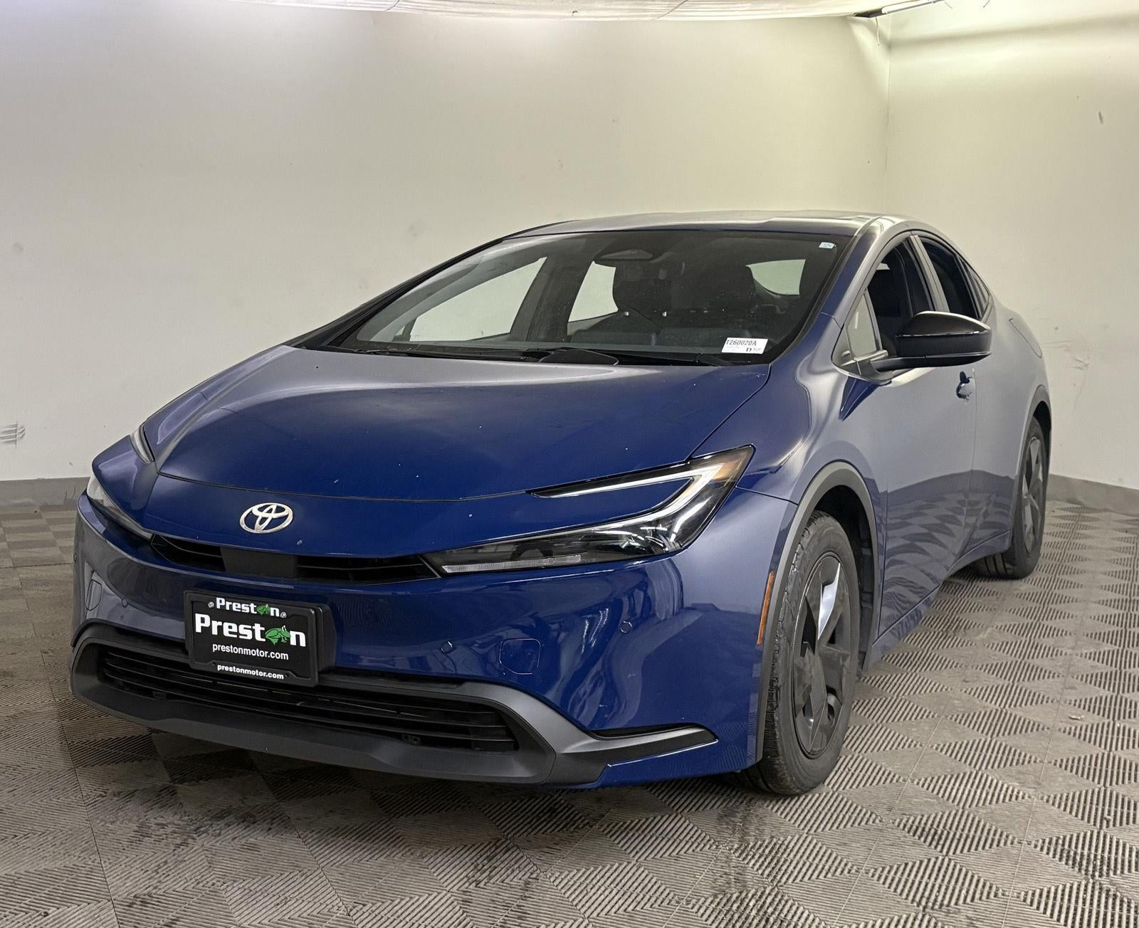 2024 Toyota PRIUS LE