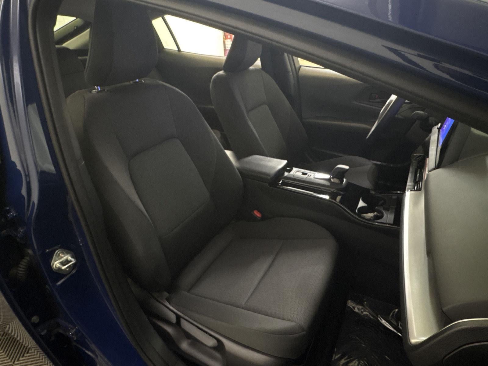 2024 Toyota PRIUS LE