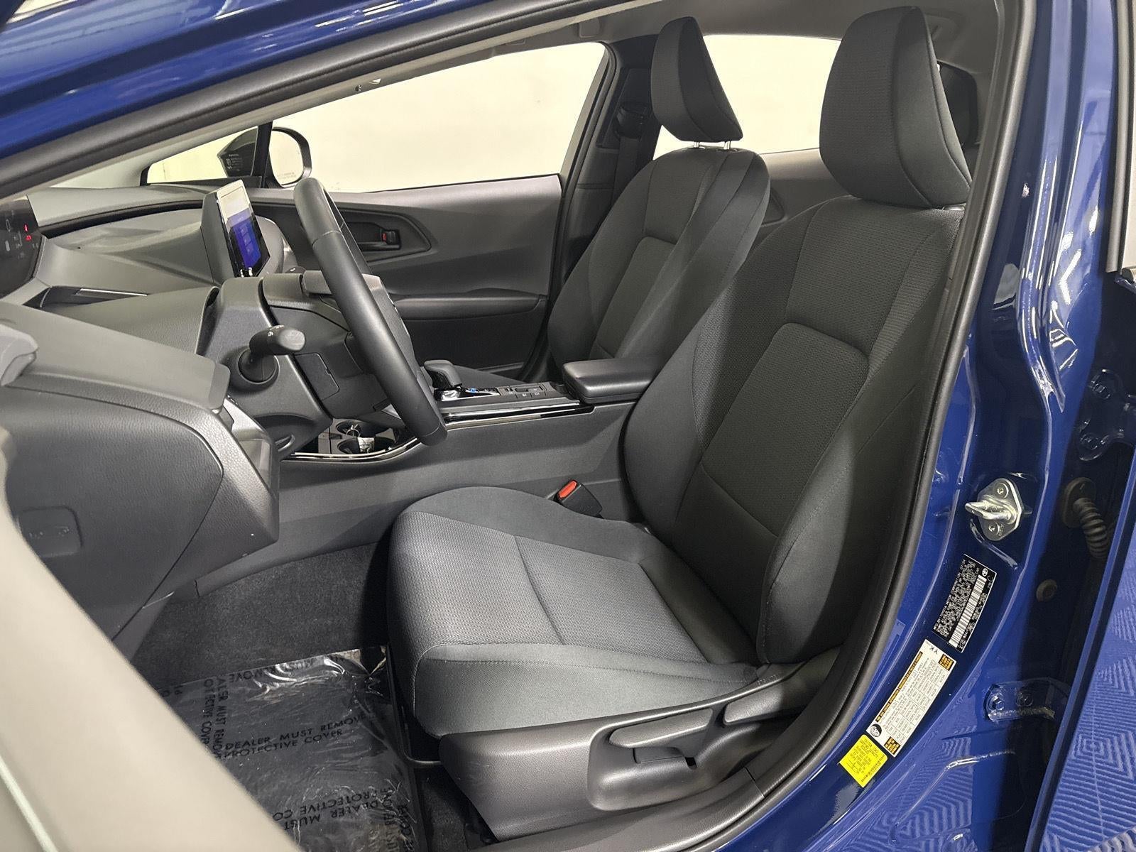 2024 Toyota PRIUS LE