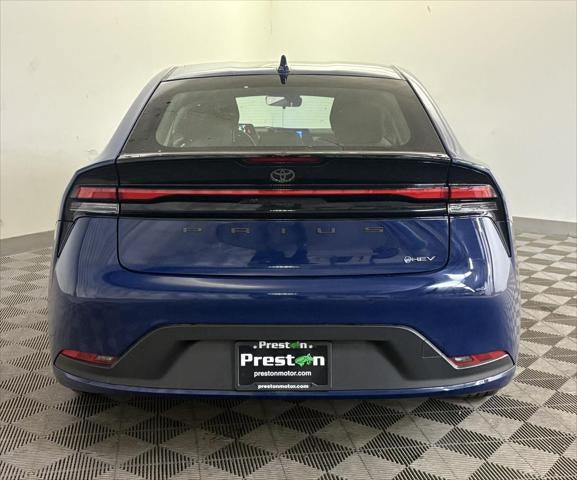 2024 Toyota PRIUS LE
