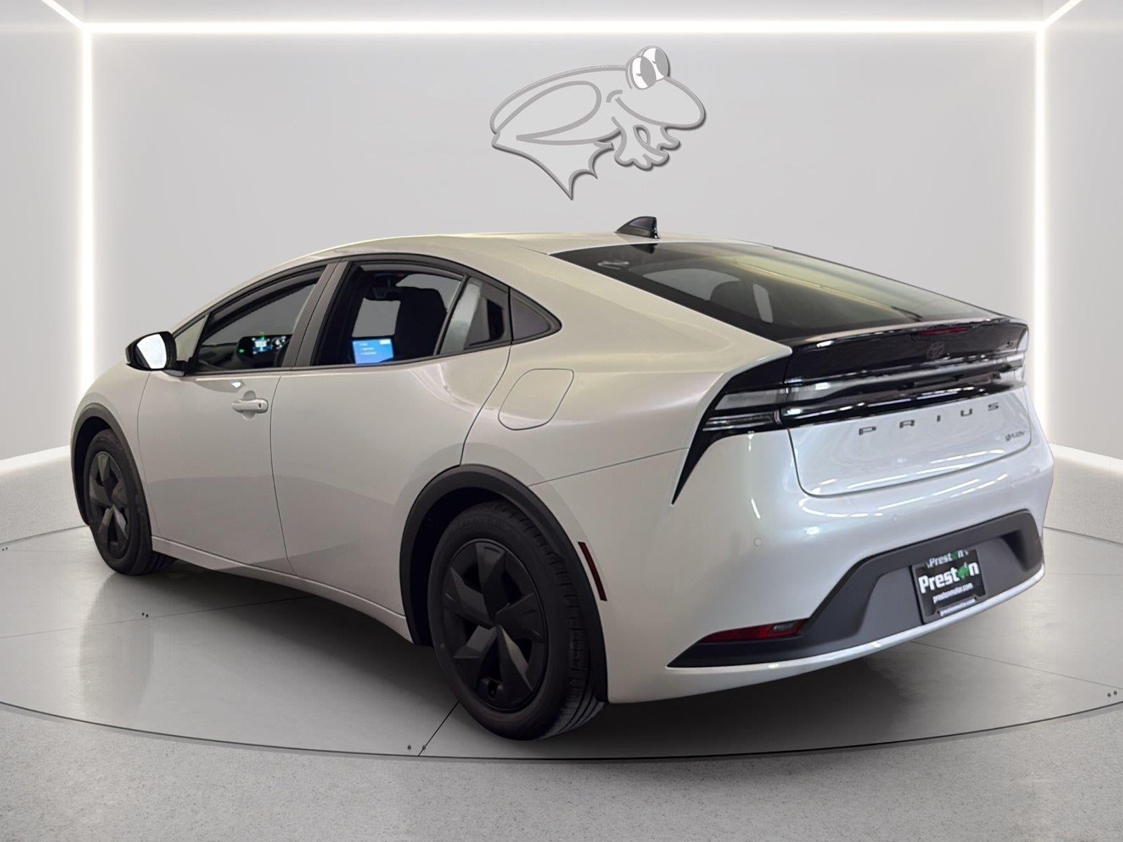 2026 Toyota Prius Plug-in Hybrid SE