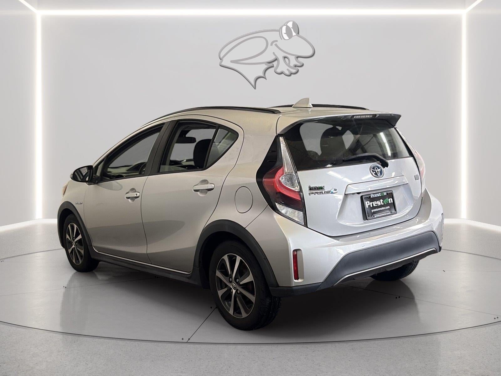 2018 Toyota Prius c Two