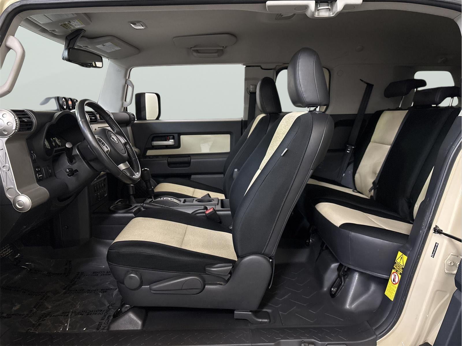 2010 Toyota FJ CRUISER 4WD 4dr Man (Natl)