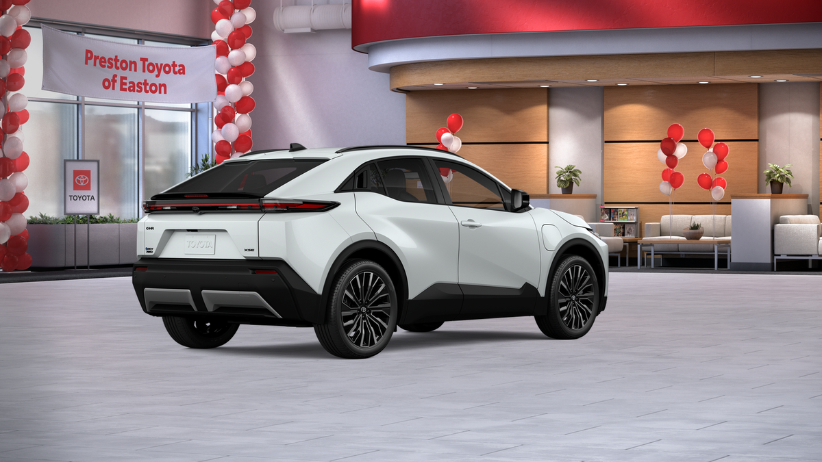 2026 Toyota C-HR XSE