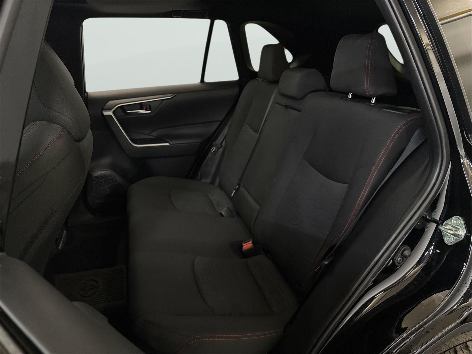 2025 Toyota RAV4 SE AWD SE