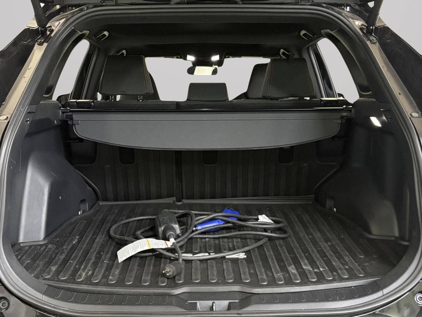 2025 Toyota RAV4 SE AWD SE