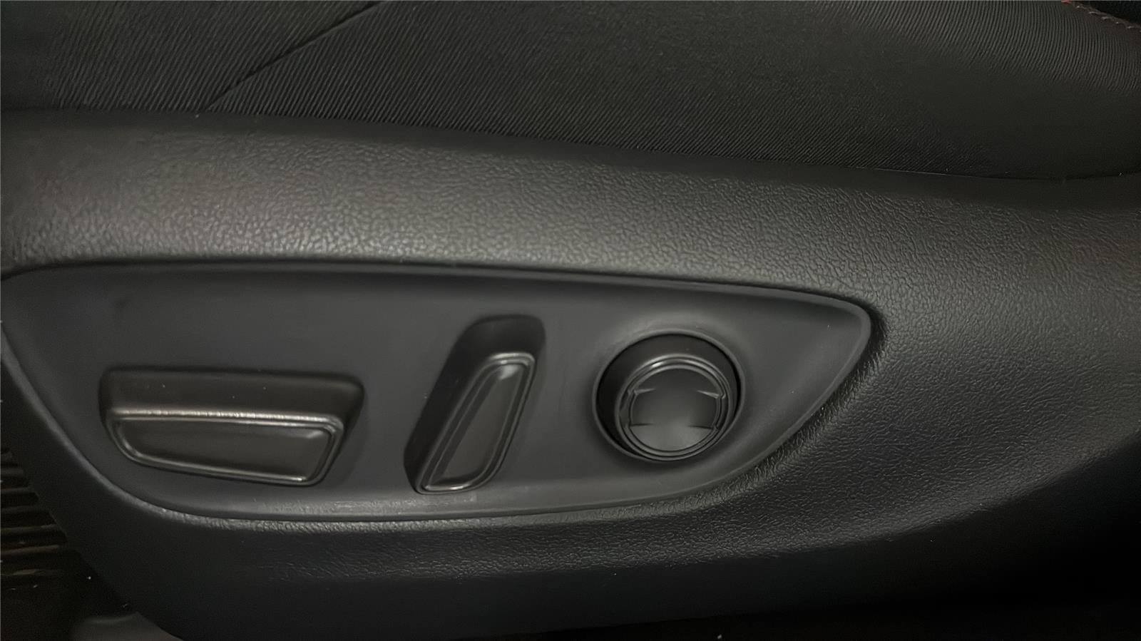 2024 Toyota RAV4 Prime SE