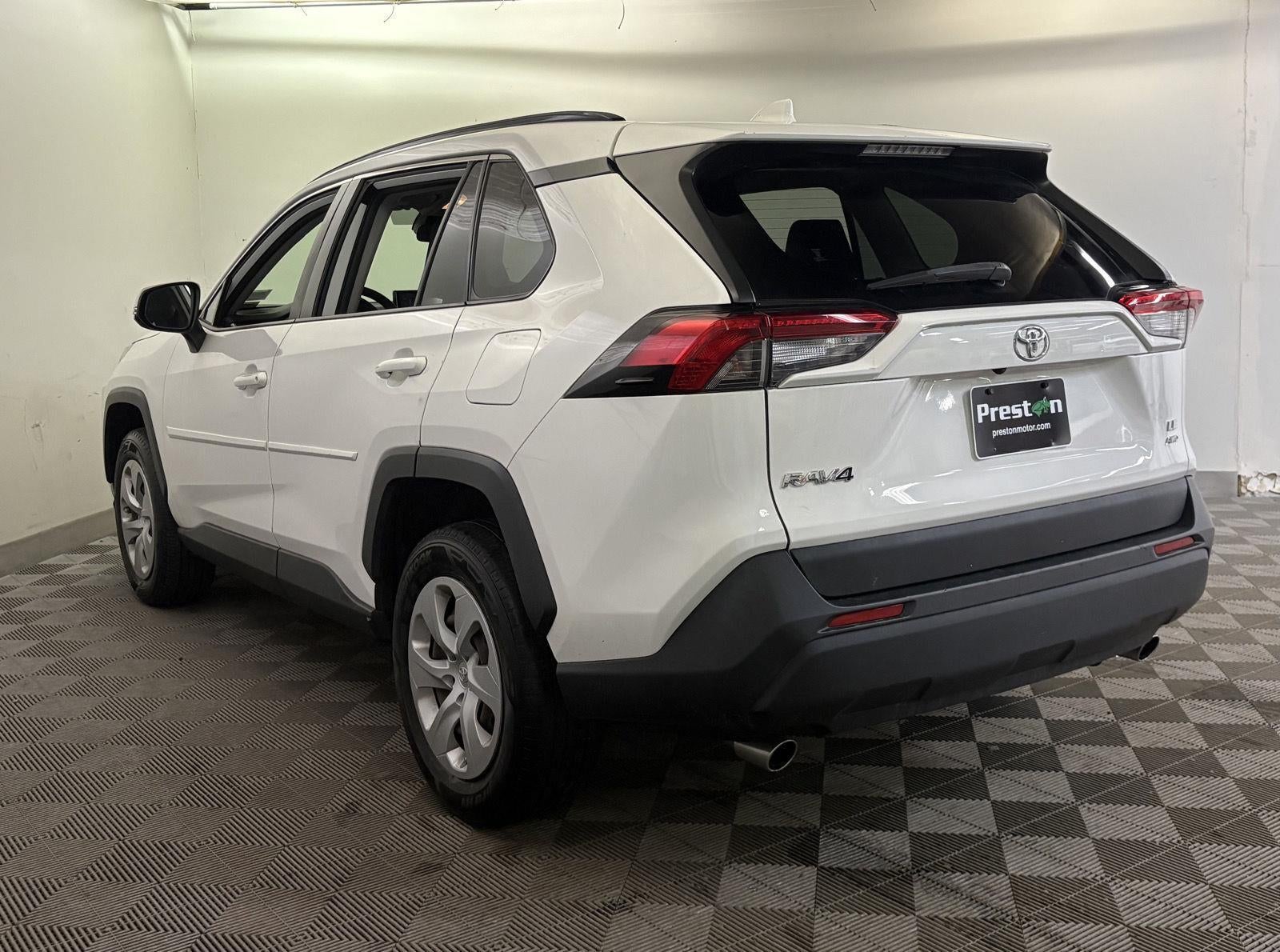 2019 Toyota RAV4 LE