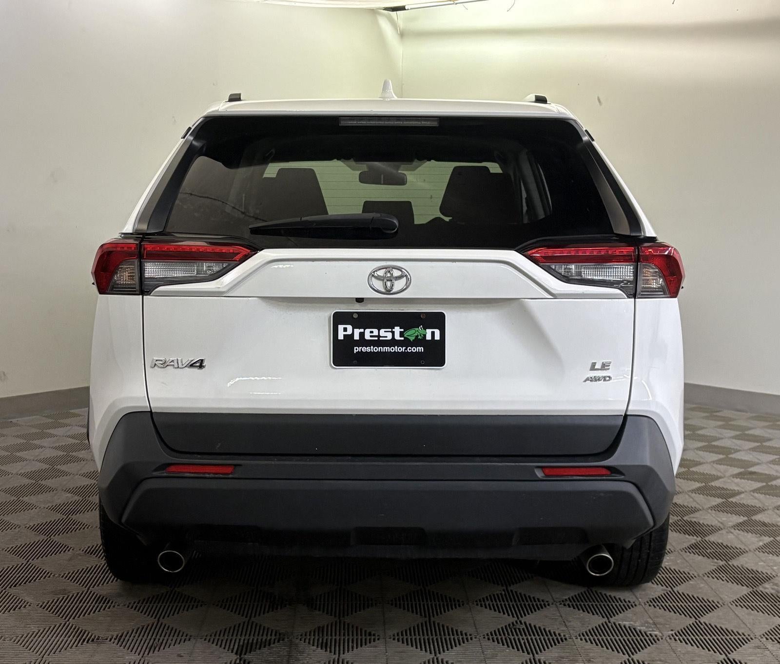 2019 Toyota RAV4 LE
