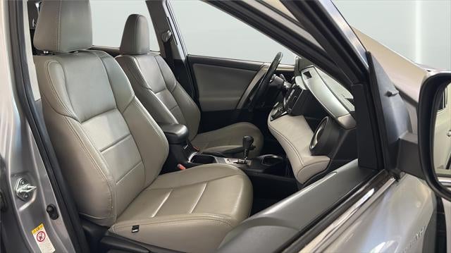 2017 Toyota RAV4 HYBRID XLE