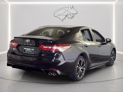 2018 Toyota Camry SE