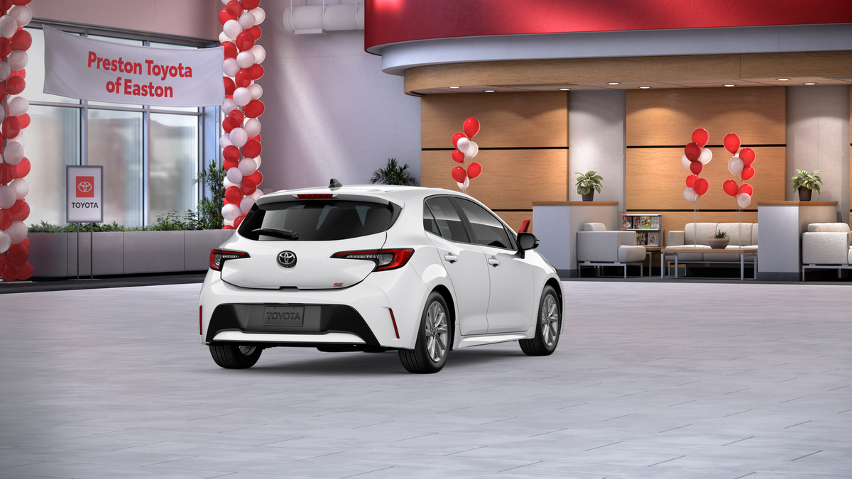 2026 Toyota Corolla Hatchback SE