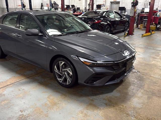 2024 Hyundai Elantra Limited