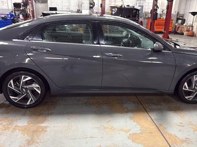 2024 Hyundai Elantra Limited