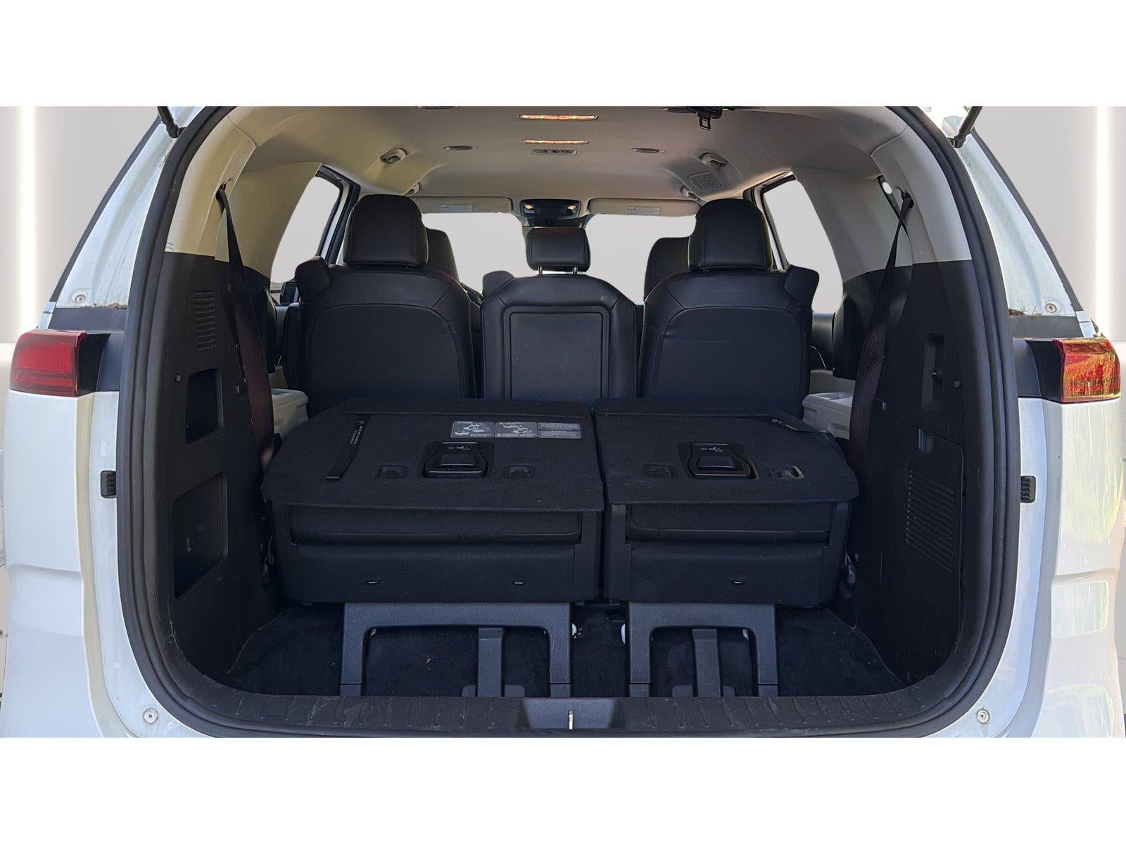2022 Kia Carnival LXS